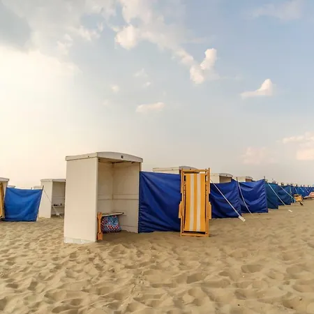 Holiday's & Short-stay Katwijk Apartment